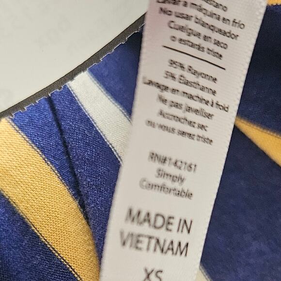 Oversized Striped Tee Size XS New with Tags - Picture 4 of 4